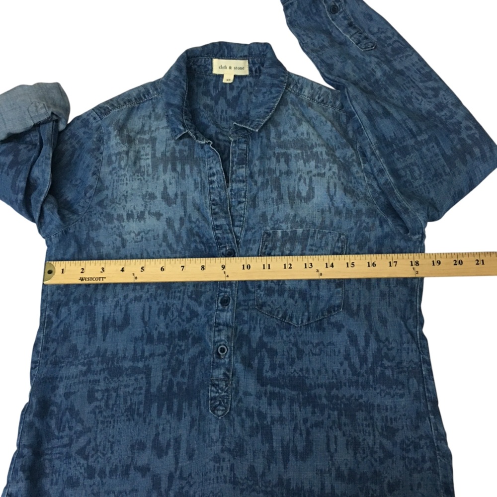 Cloth & Stone Blue Tencel Roll Tab 3/4 Button Pullover Shirt - Women’s XS - Picture 4 of 14